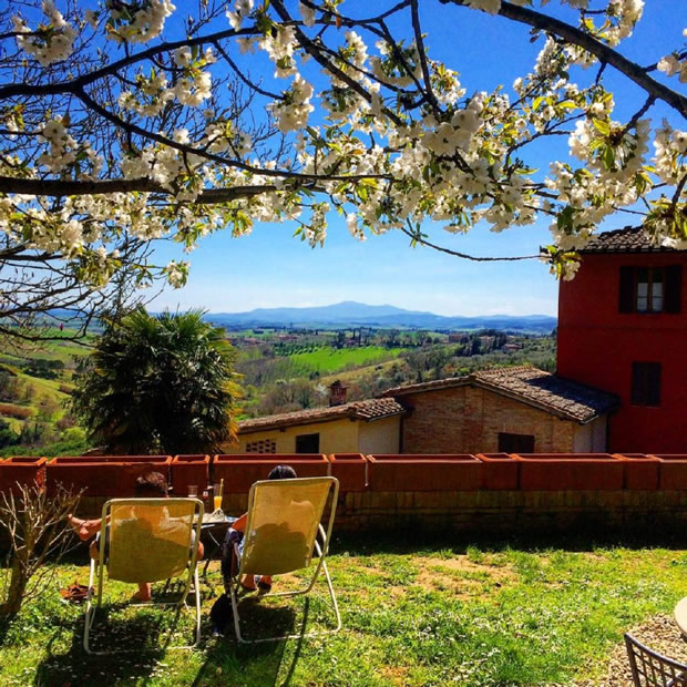 Hotel with panoramic garden in Siena centre